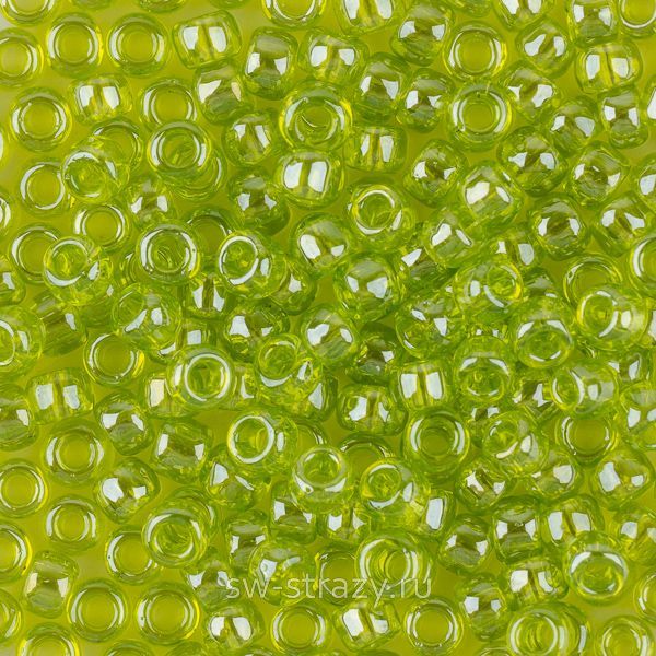 Бисер круглый 8/0 #0105 Прозрачный глянцевый салатовый