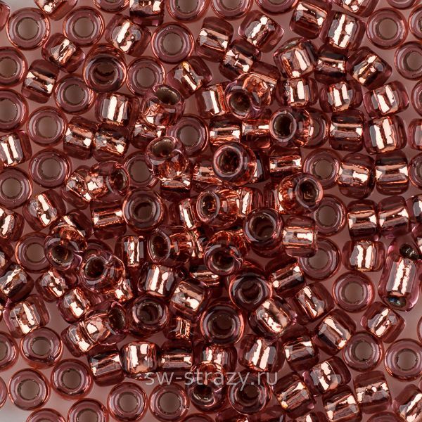 Бисер круглый 8/0 #0746 Светлый аметист внутренняя медь